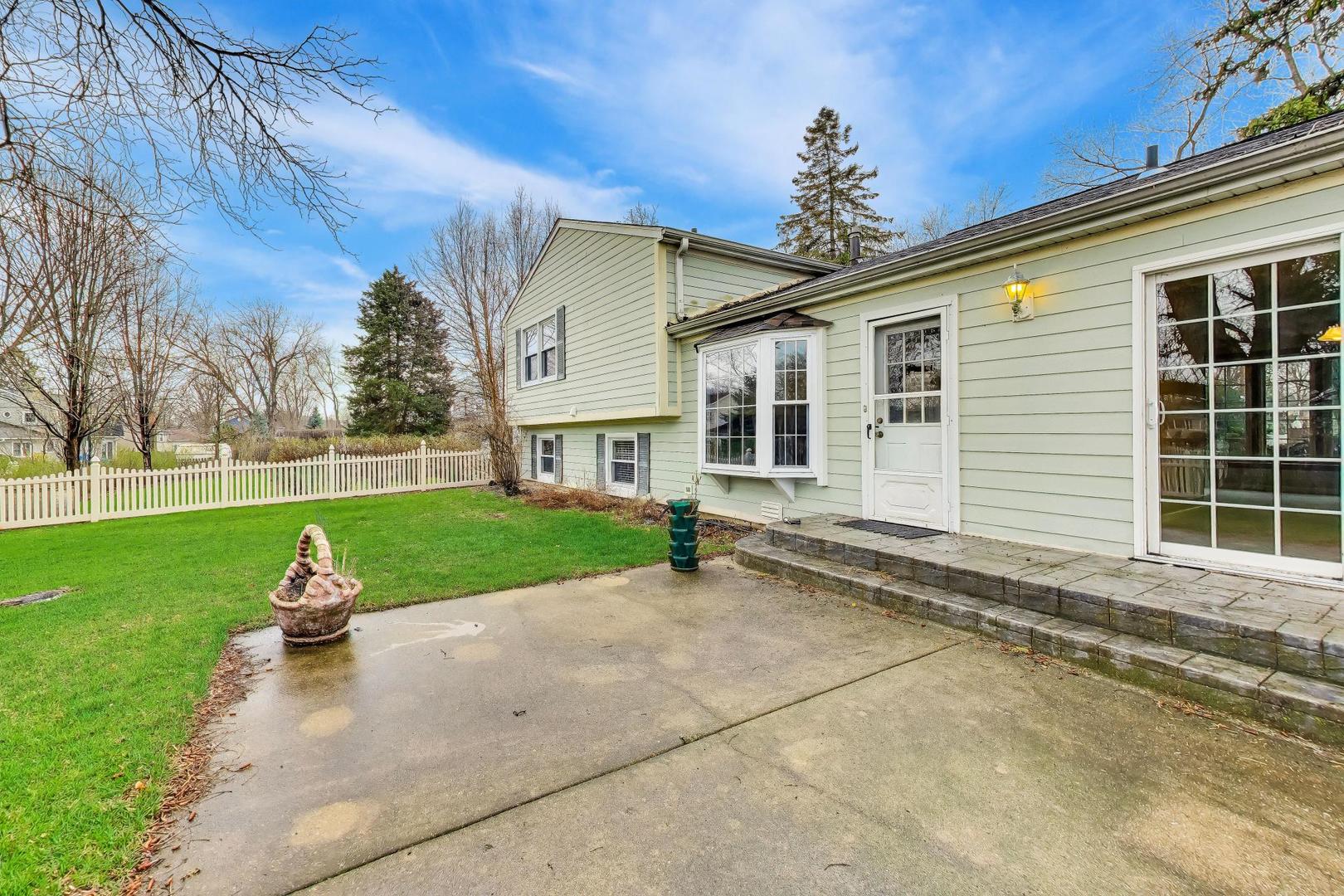 1918 Templar Drive Naperville IL 60565
