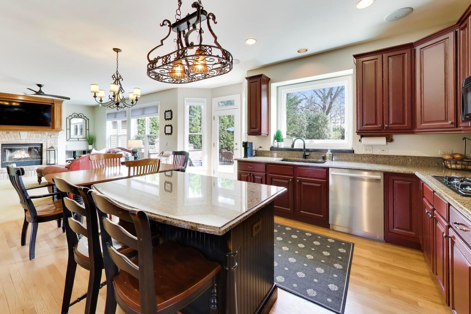 26W363 Torrey Pines Court Winfield IL 60190