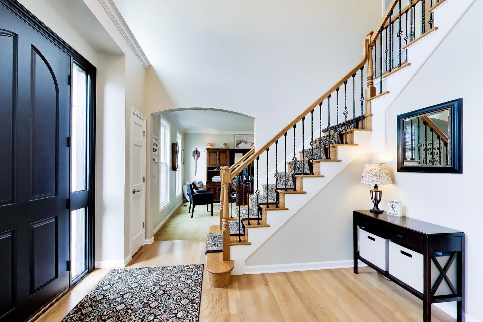 26W363 Torrey Pines Court Winfield IL 60190