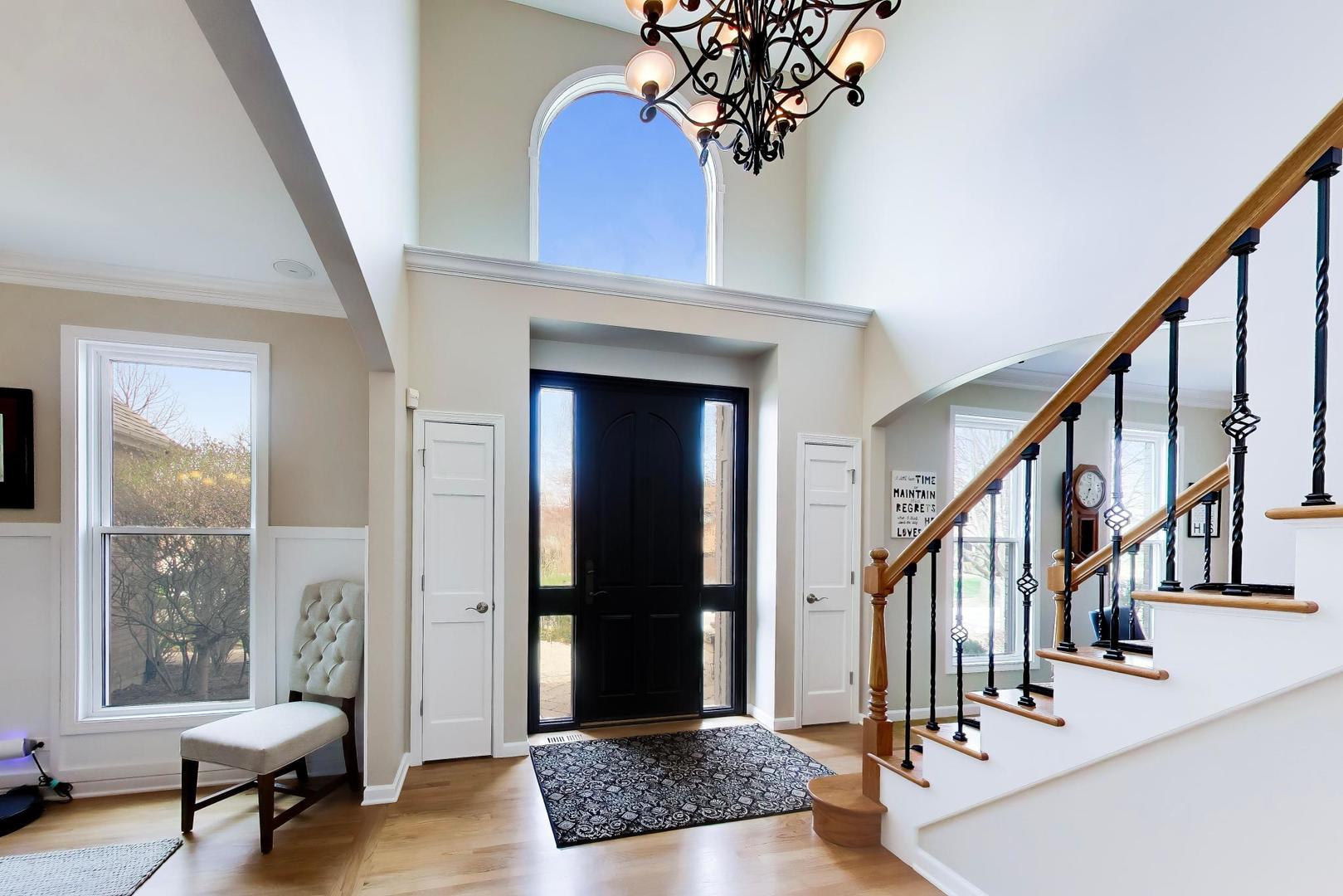 26W363 Torrey Pines Court Winfield IL 60190