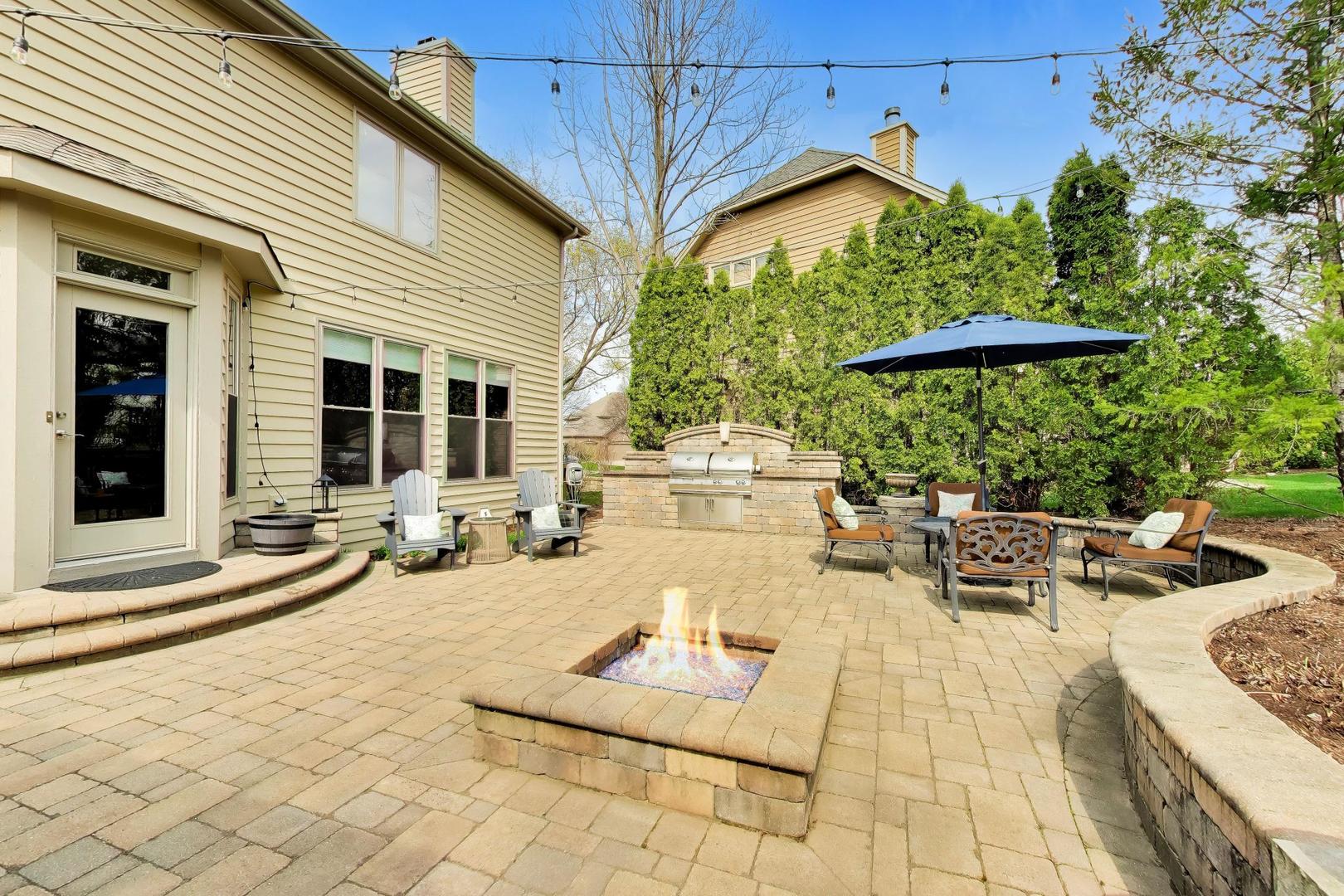 26W363 Torrey Pines Court Winfield IL 60190