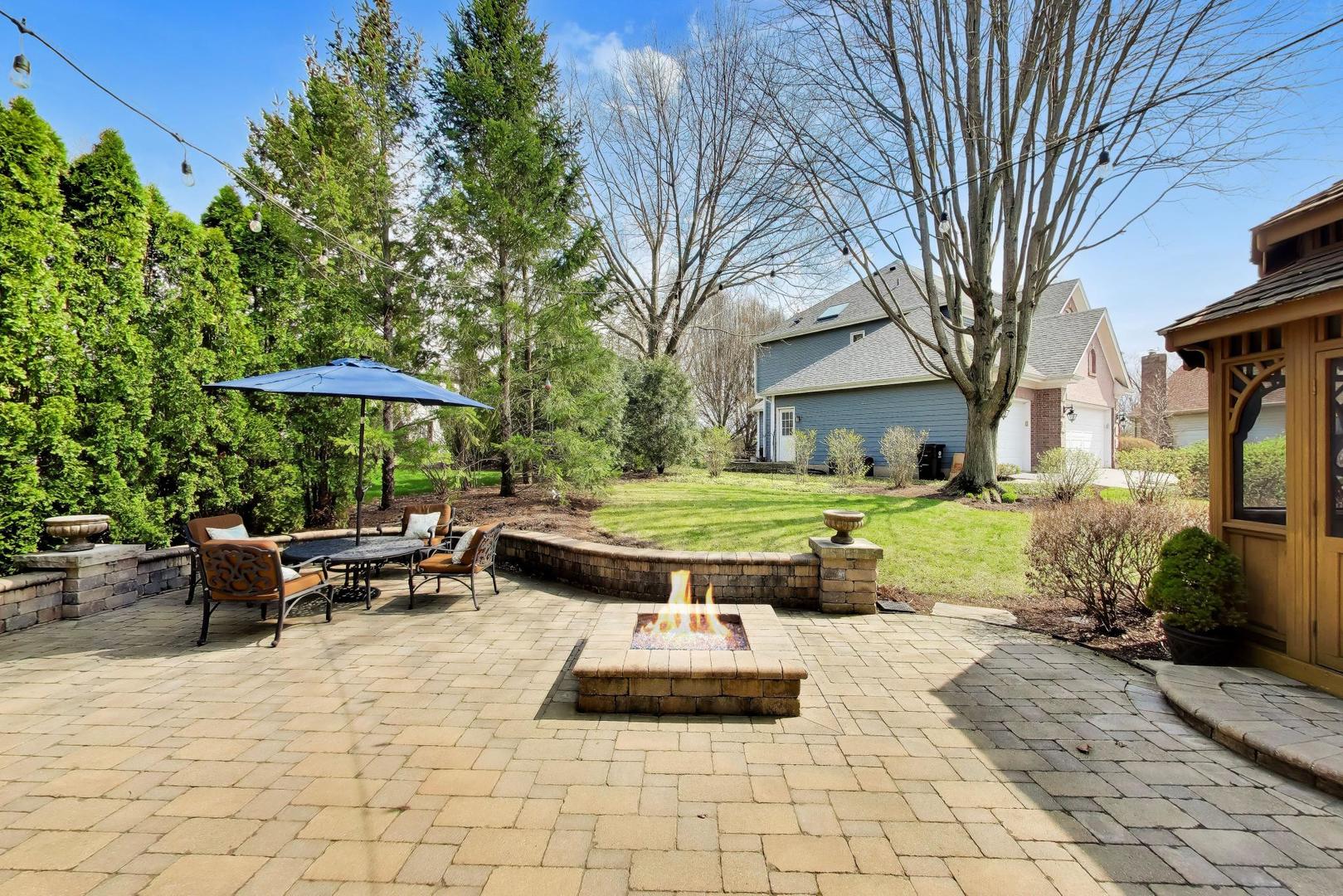 26W363 Torrey Pines Court Winfield IL 60190