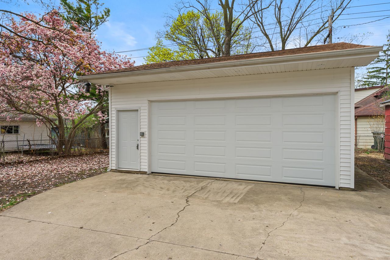 2012 Newton Avenue Park Ridge IL 60068