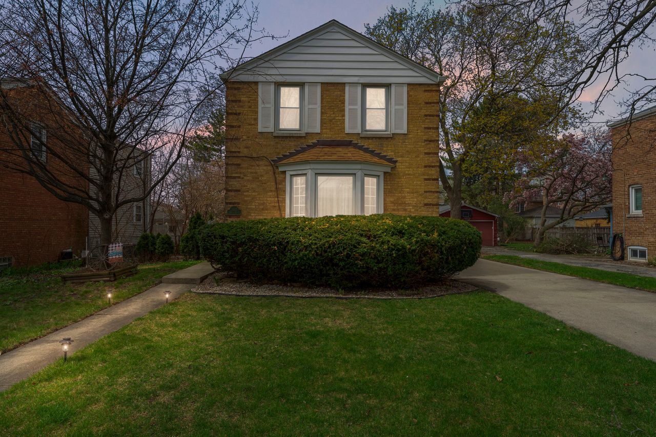2012 Newton Avenue Park Ridge IL 60068