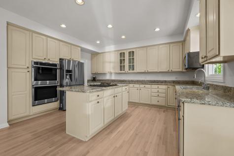 1114 Oxford Road Deerfield IL 60015