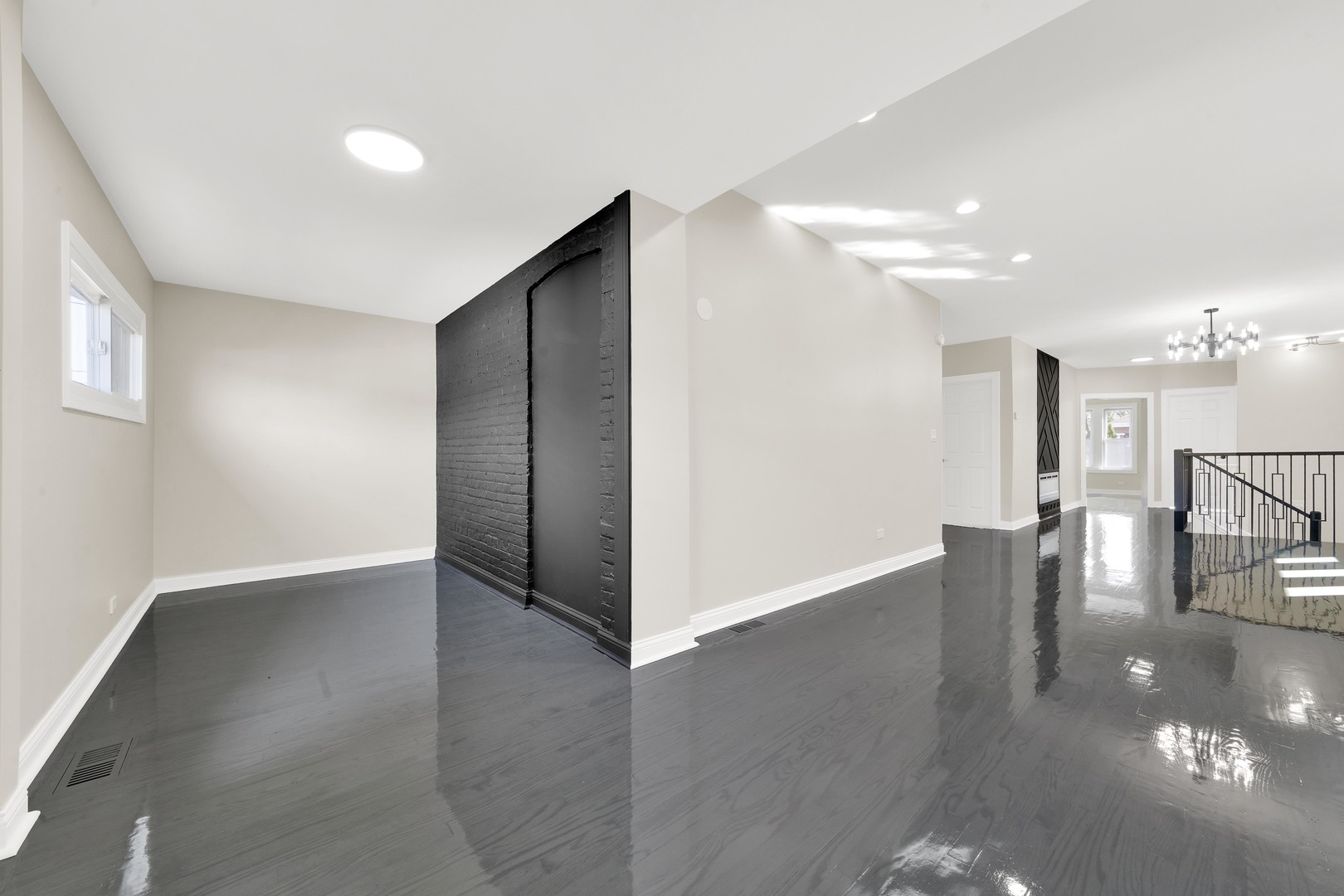 6010 South Richmond Street Chicago IL 60629