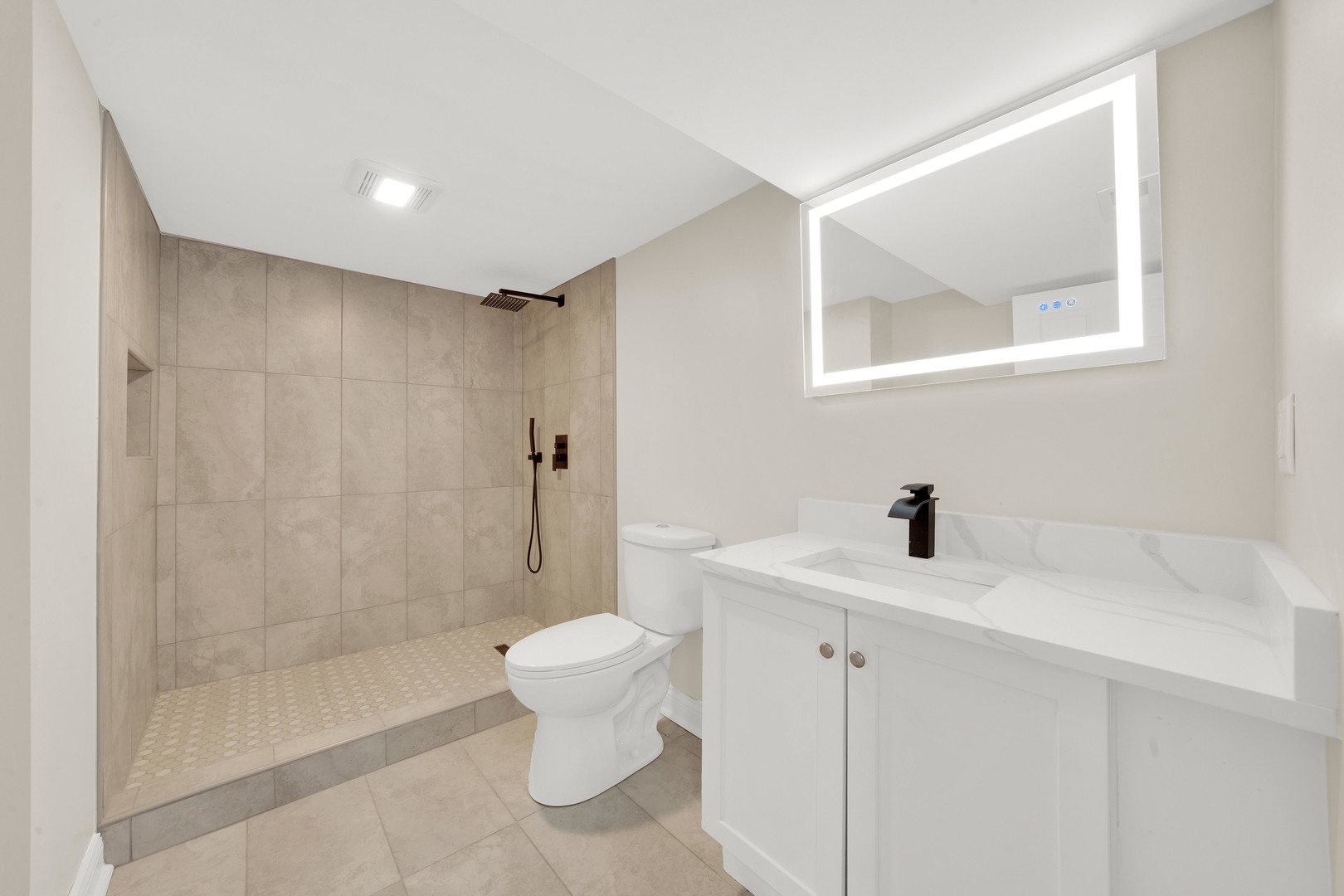 6010 South Richmond Street Chicago IL 60629