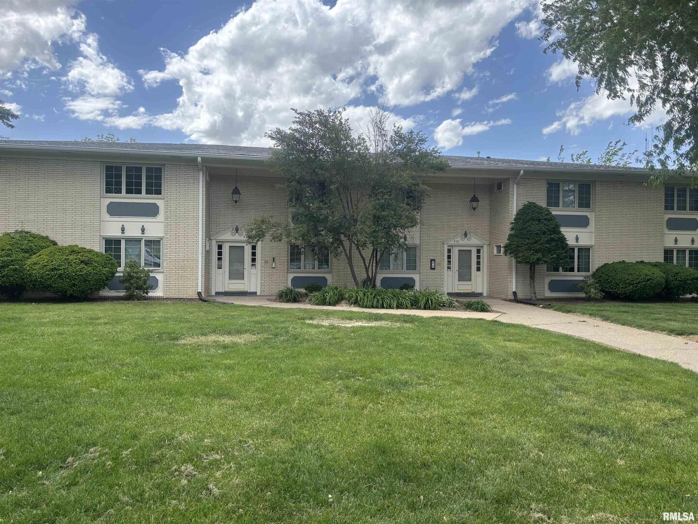 920 17TH Street Moline IL 61265