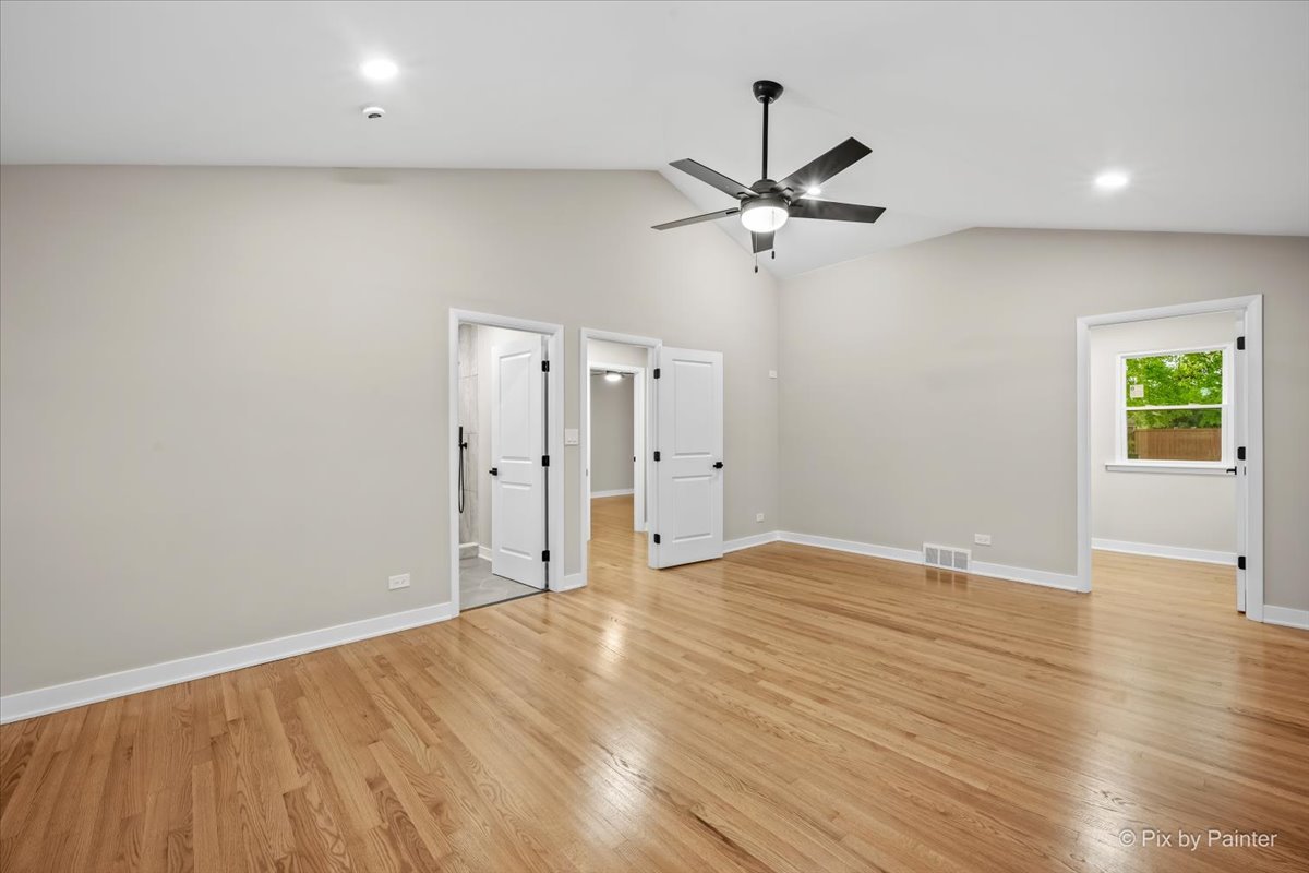 662 Orchard Court Roselle IL 60172