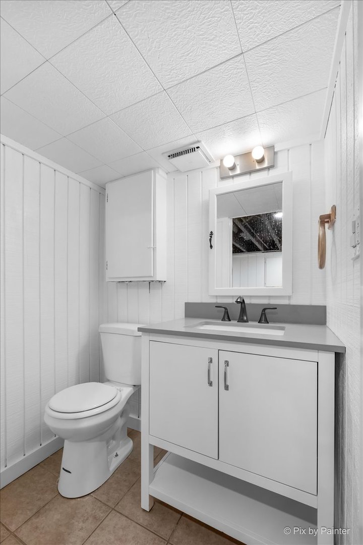 662 Orchard Court Roselle IL 60172