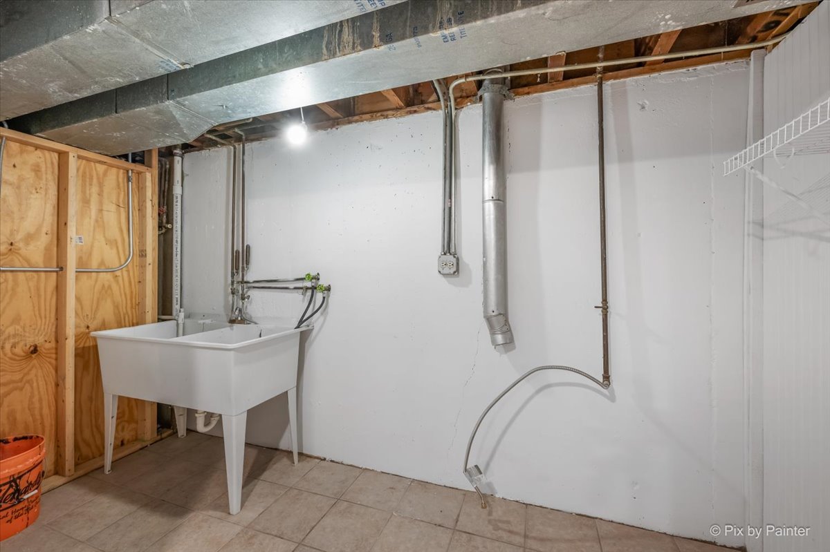 662 Orchard Court Roselle IL 60172