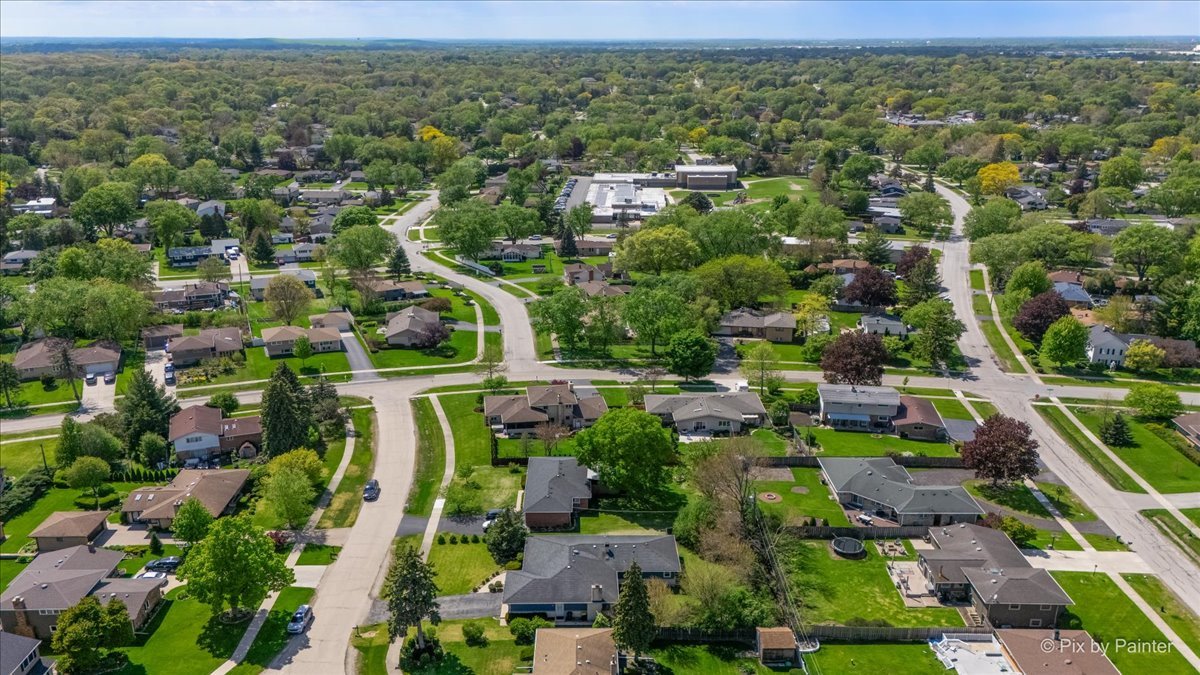 662 Orchard Court Roselle IL 60172