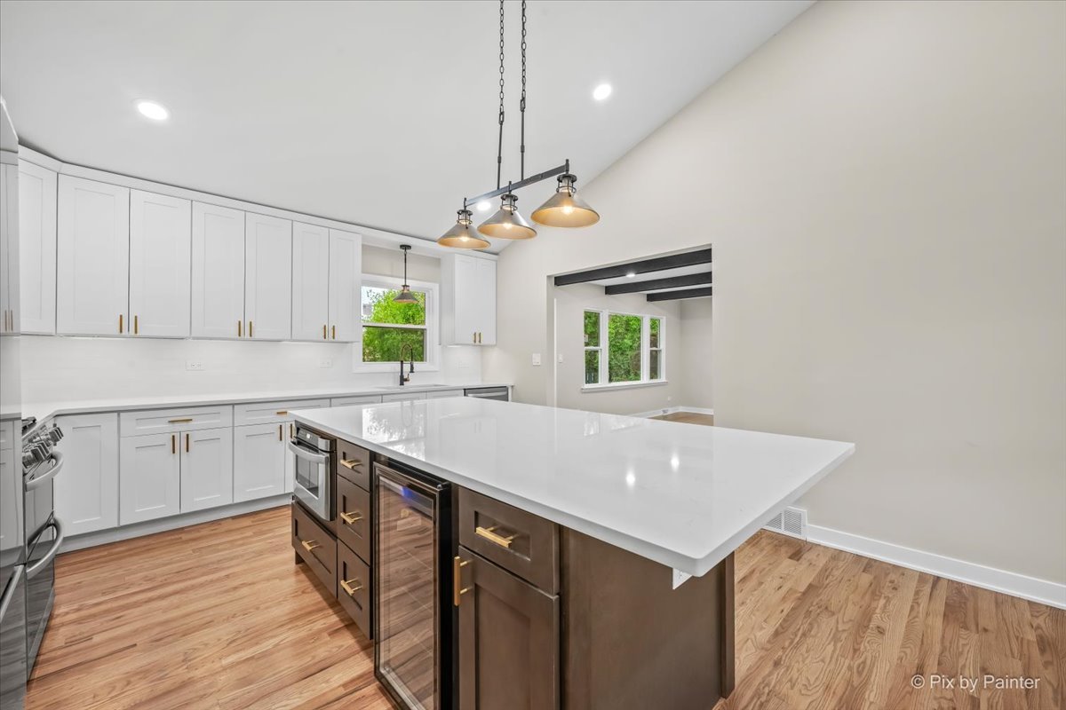 662 Orchard Court Roselle IL 60172