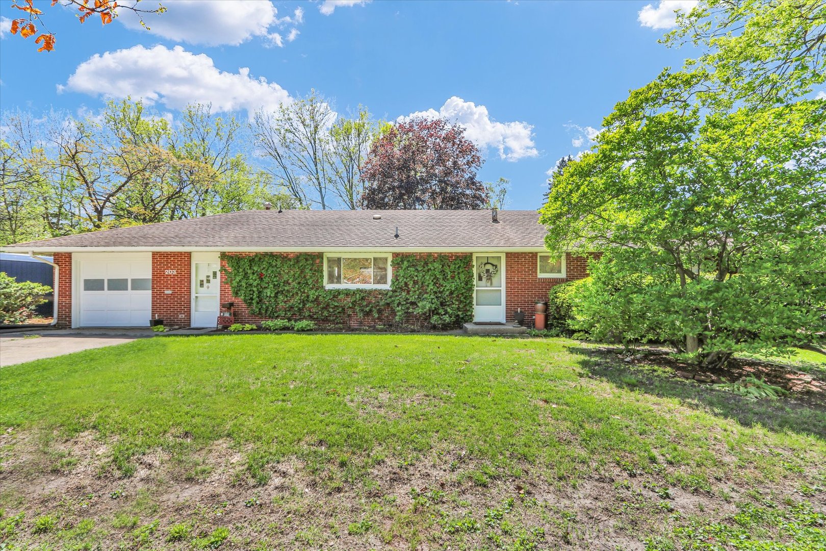 203 East Mumford Drive Urbana IL 61801
