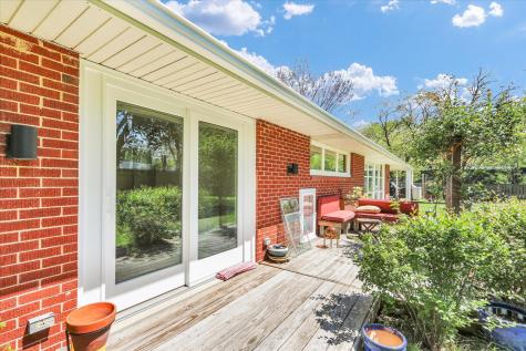 203 East Mumford Drive Urbana IL 61801