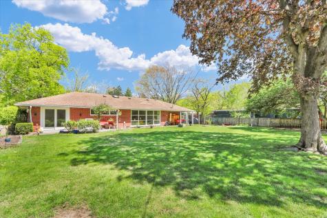 203 East Mumford Drive Urbana IL 61801