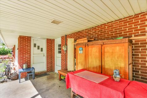 203 East Mumford Drive Urbana IL 61801