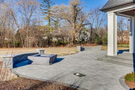 2 Alexandra Drive Mettawa IL 60048
