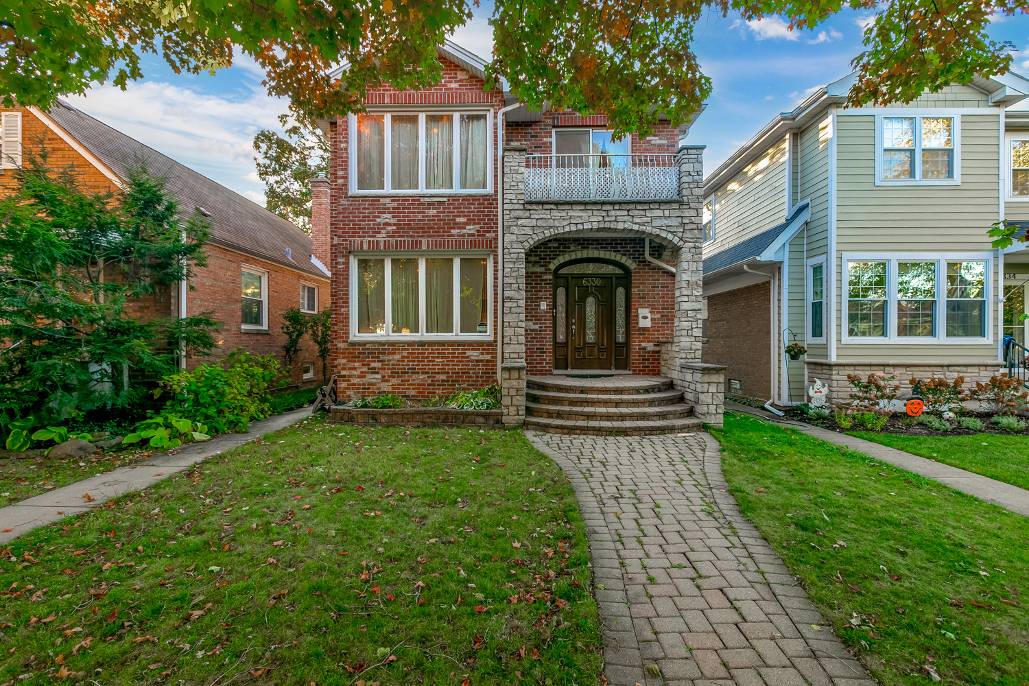 6330 North Keeler Street Chicago IL 60646