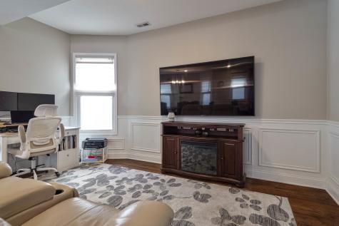 2255 North Avers Avenue Chicago IL 60647