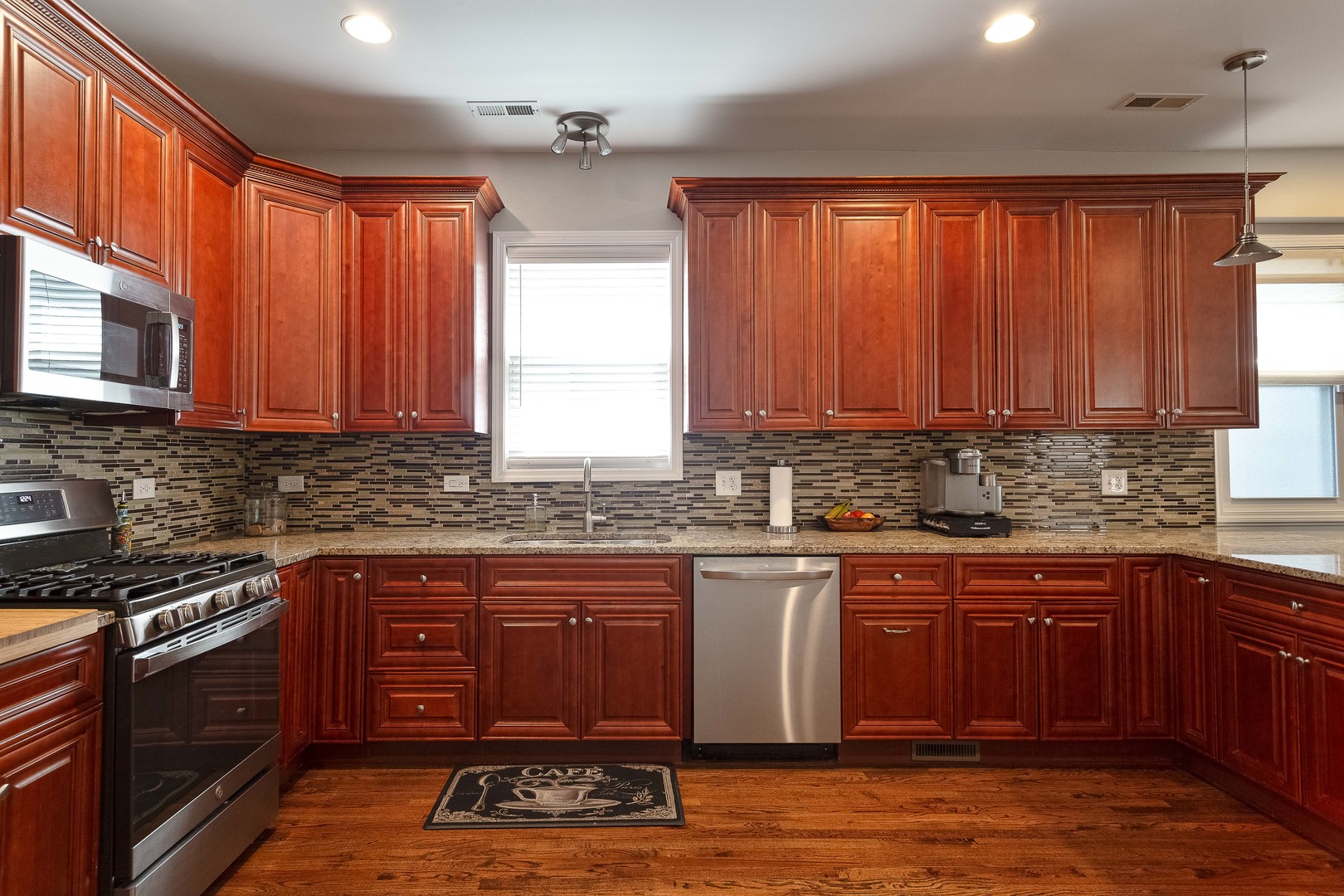 2255 North Avers Avenue Chicago IL 60647