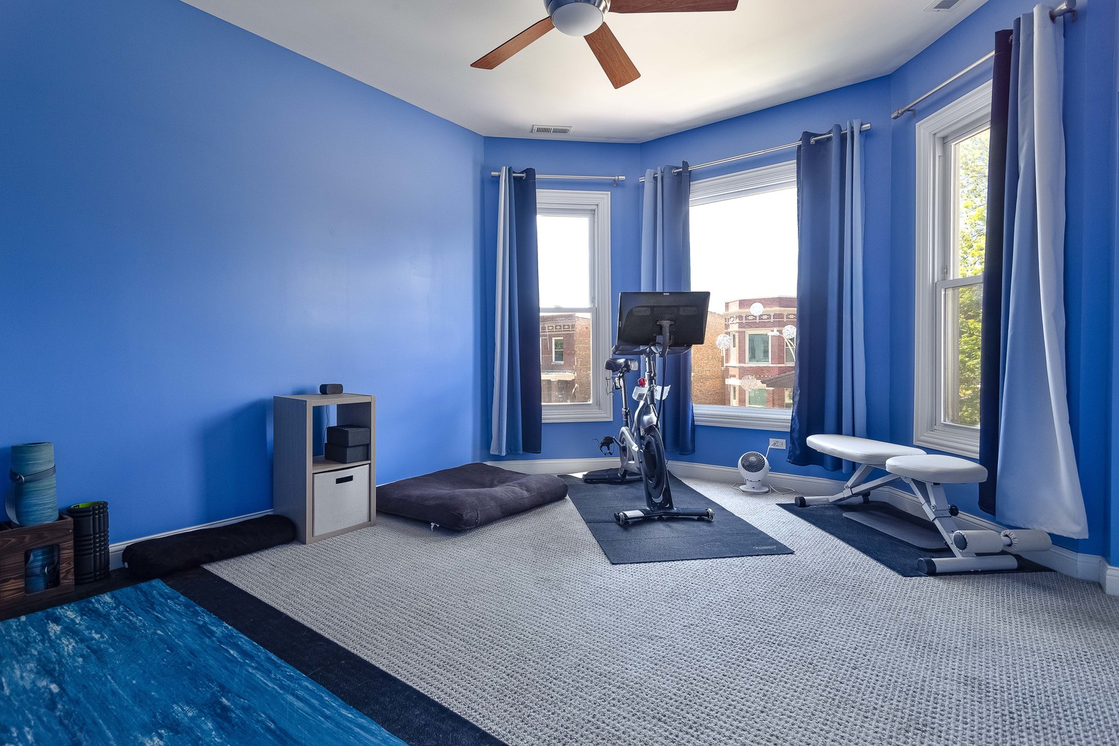 2255 North Avers Avenue Chicago IL 60647