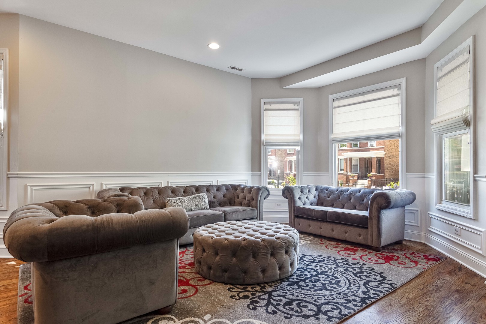 2255 North Avers Avenue Chicago IL 60647