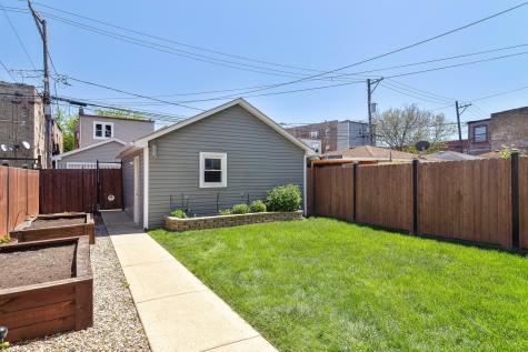 2255 North Avers Avenue Chicago IL 60647