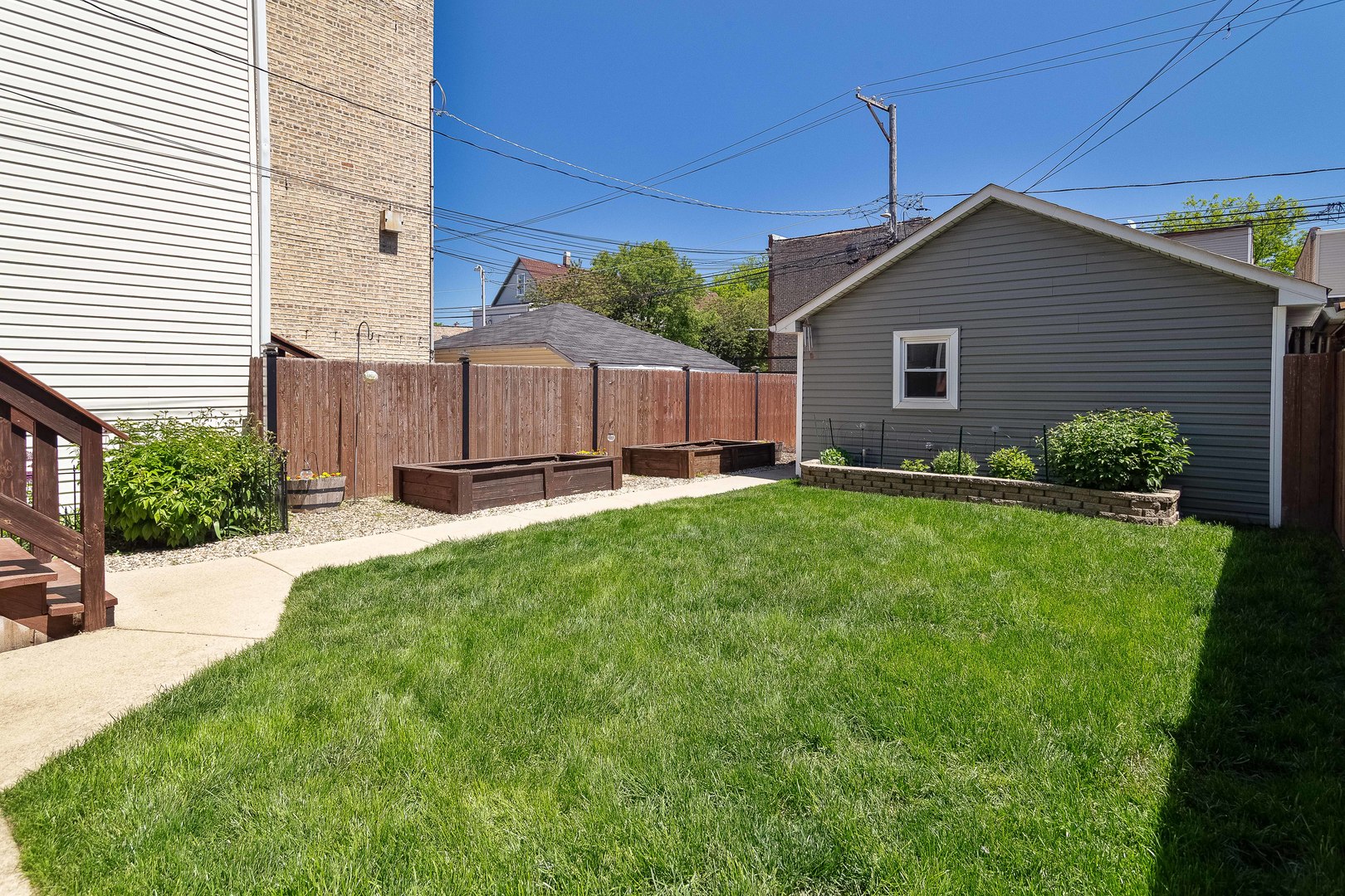2255 North Avers Avenue Chicago IL 60647