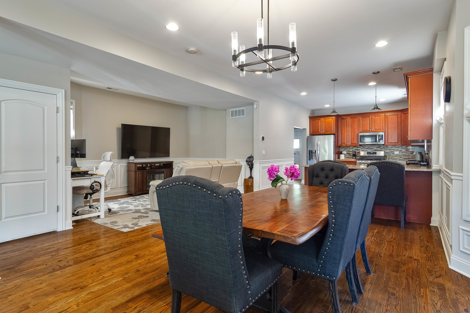 2255 North Avers Avenue Chicago IL 60647