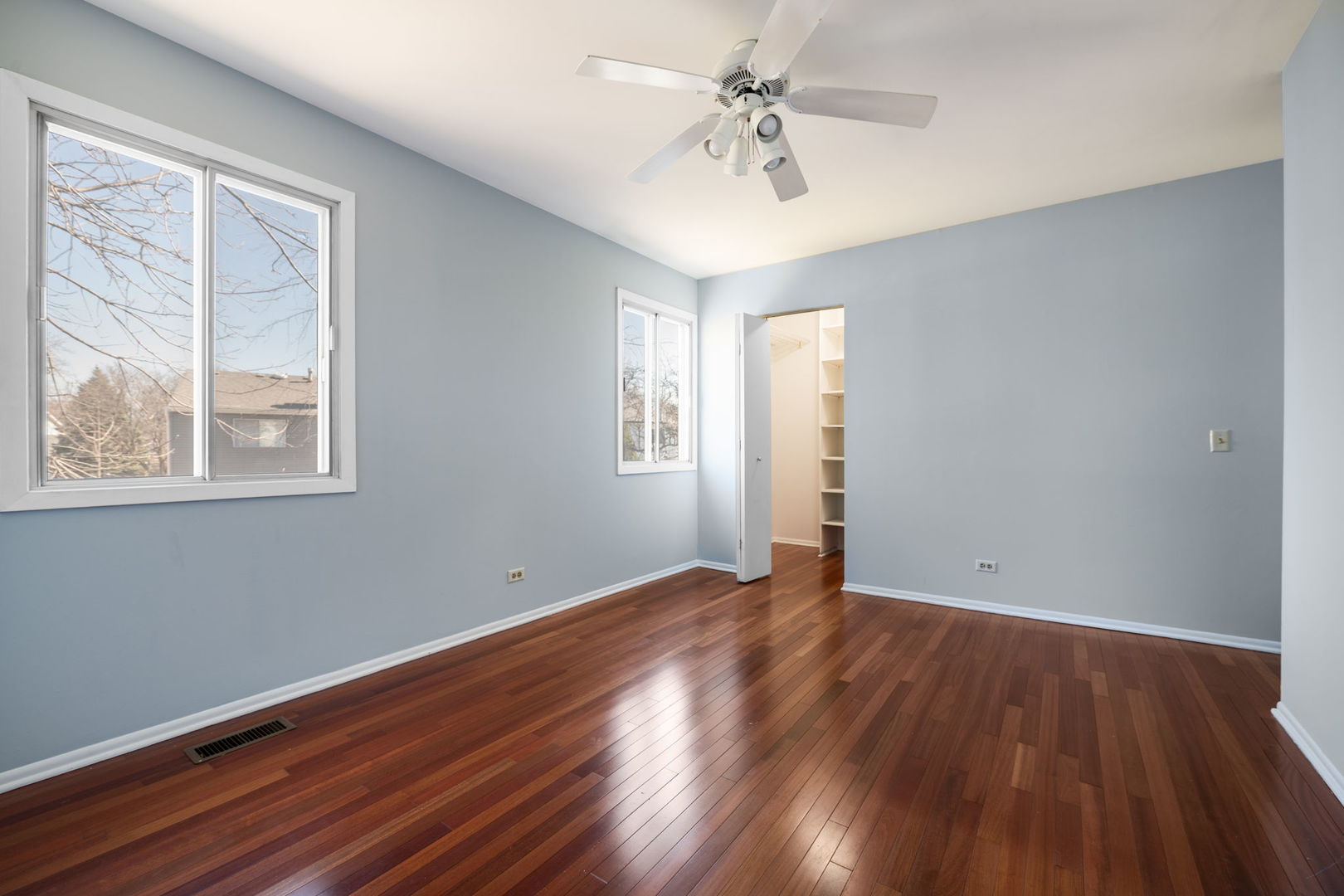 1008 Churchill Drive Naperville IL 60563