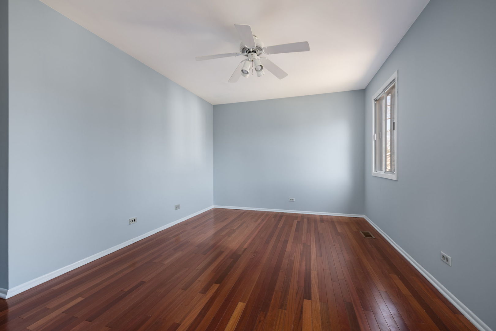 1008 Churchill Drive Naperville IL 60563