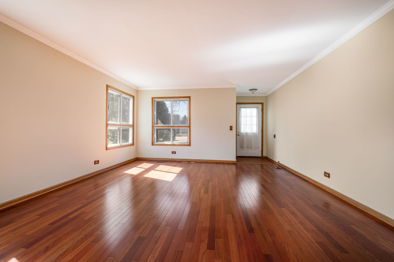 1008 Churchill Drive Naperville IL 60563