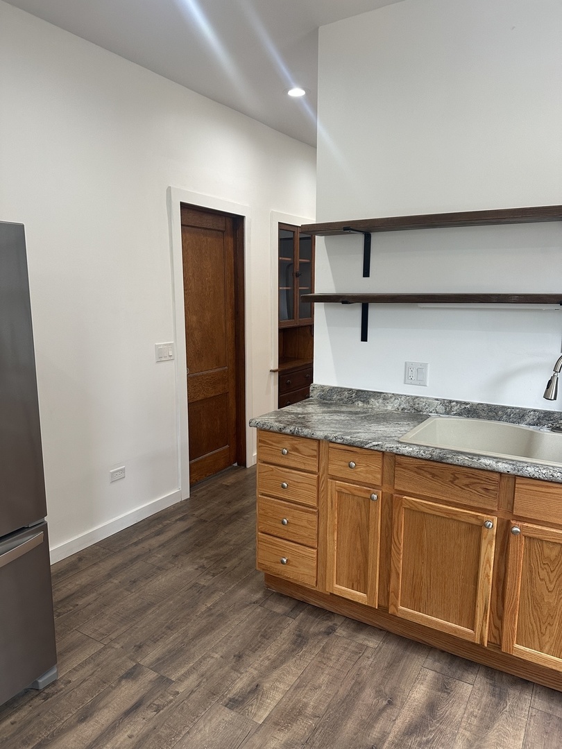 8634 South Carpenter Street Chicago IL 60620