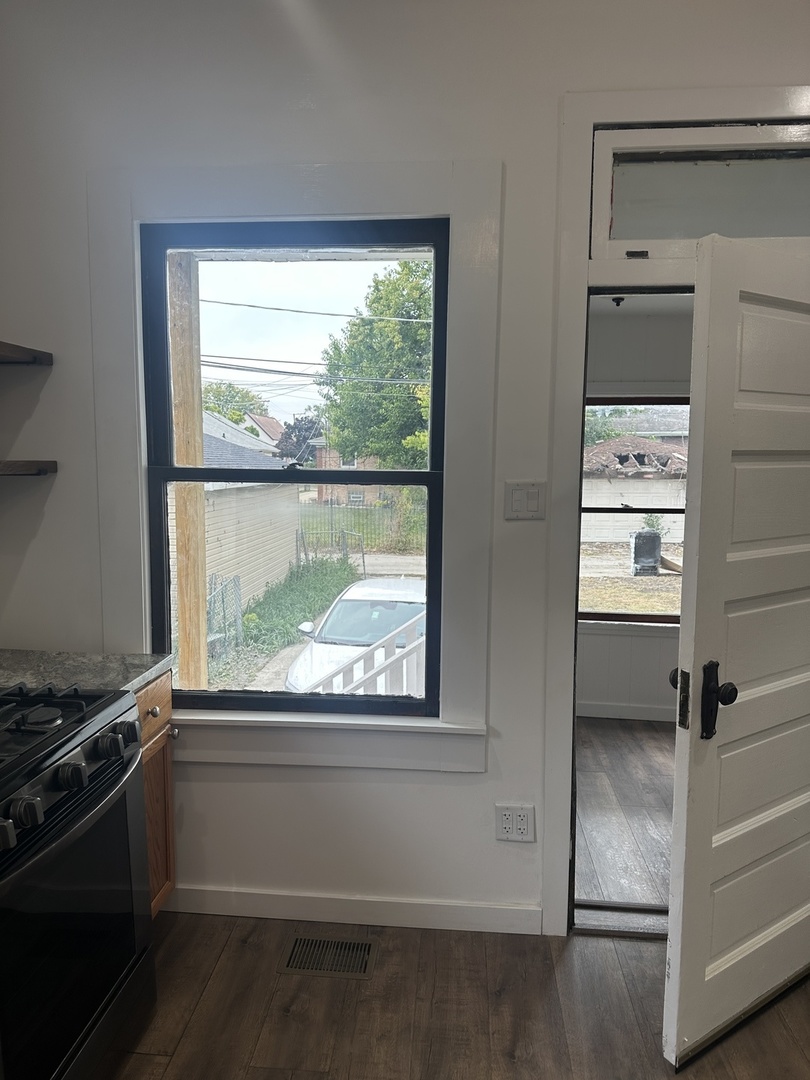 8634 South Carpenter Street Chicago IL 60620