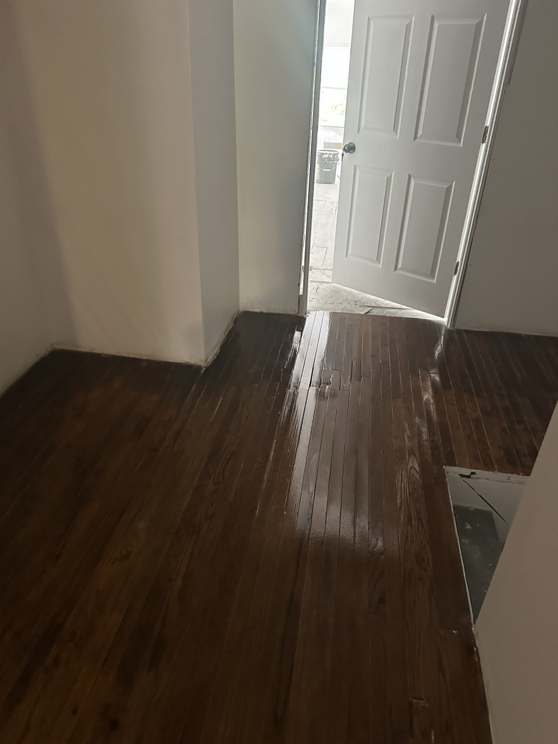 8634 South Carpenter Street Chicago IL 60620