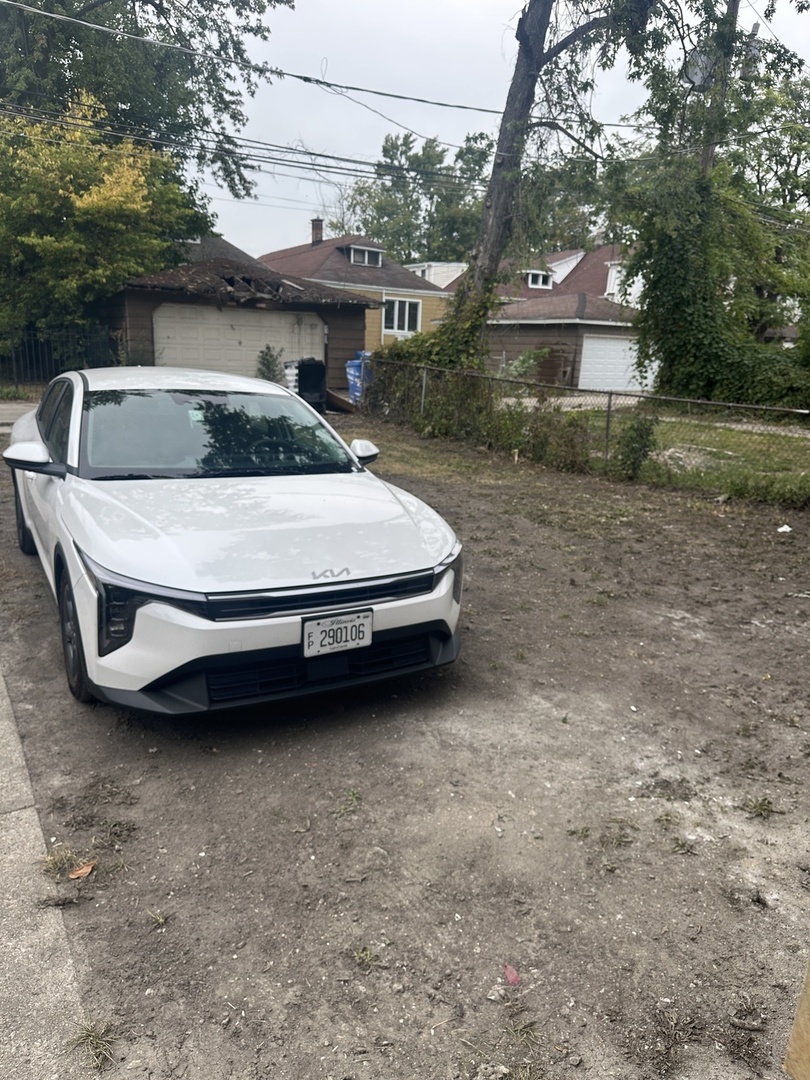 8634 South Carpenter Street Chicago IL 60620