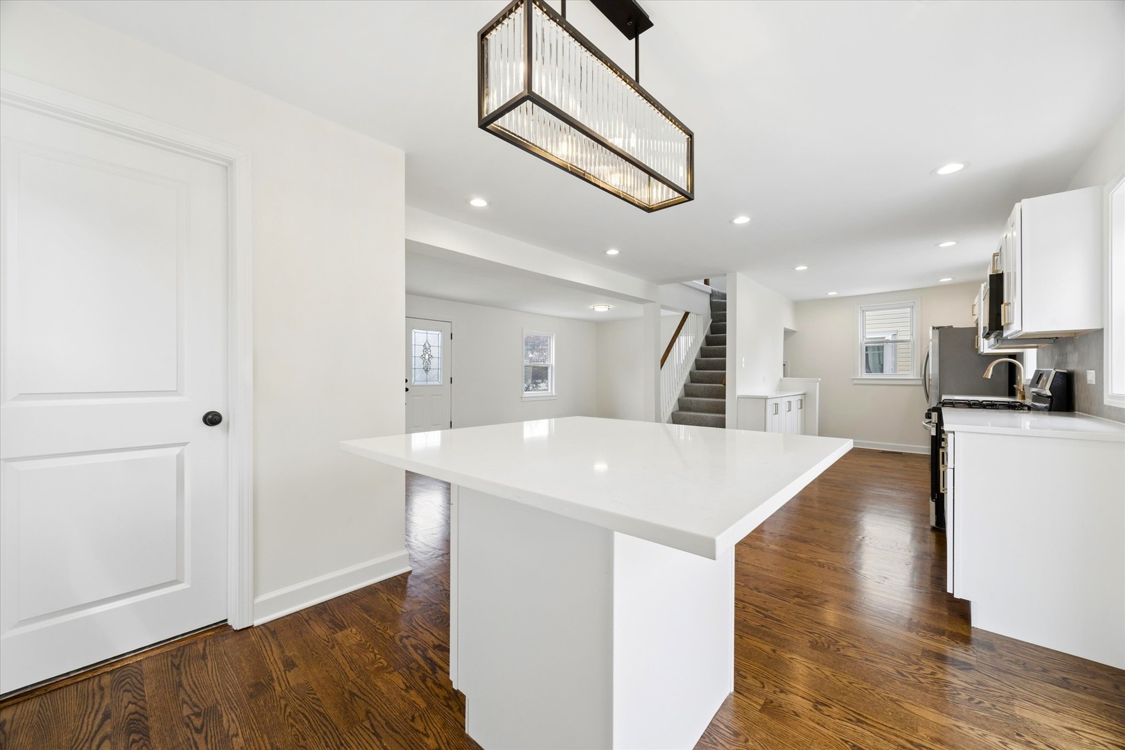 10527 South Albany Avenue Chicago IL 60655
