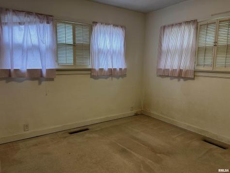 422 West 5th Street Benton IL 62812