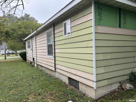 422 West 5th Street Benton IL 62812