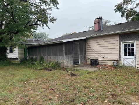 422 West 5th Street Benton IL 62812