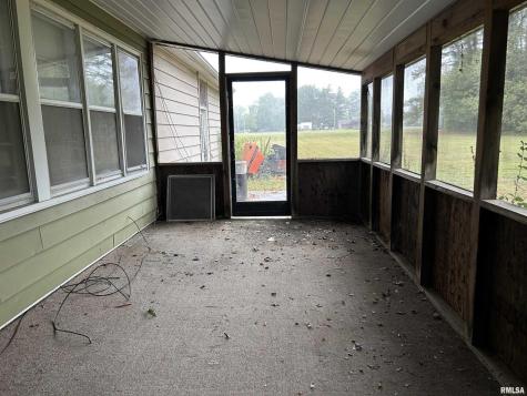 422 West 5th Street Benton IL 62812