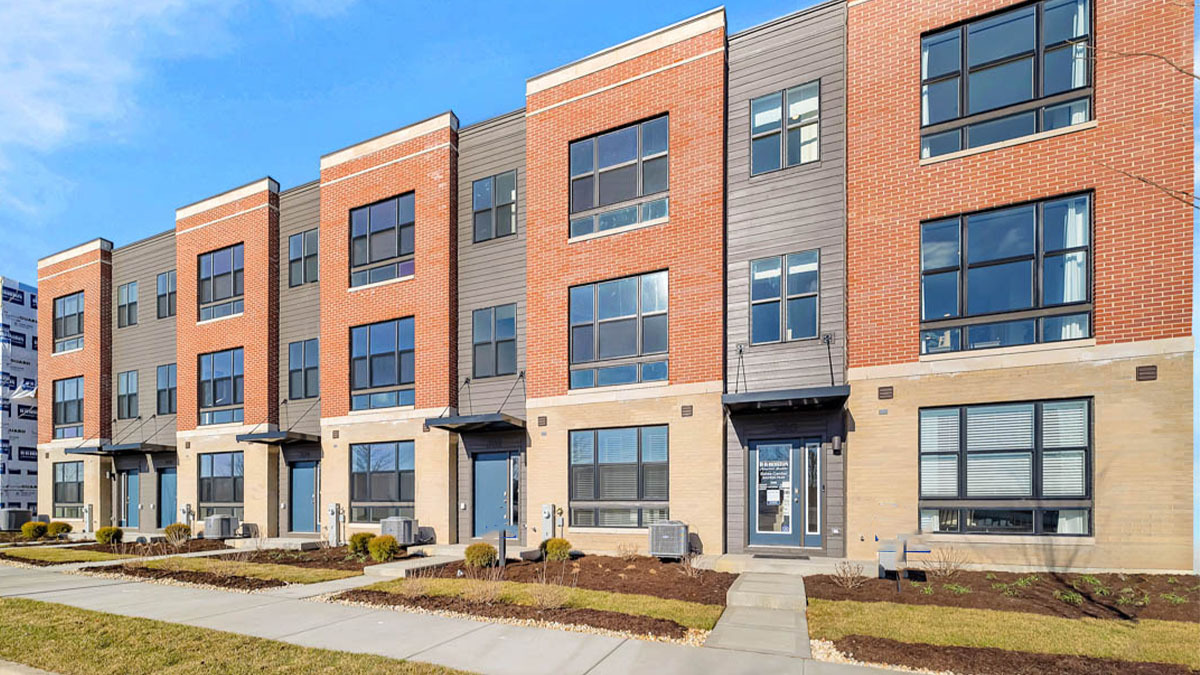 384 Summit Circle Lombard IL 60148