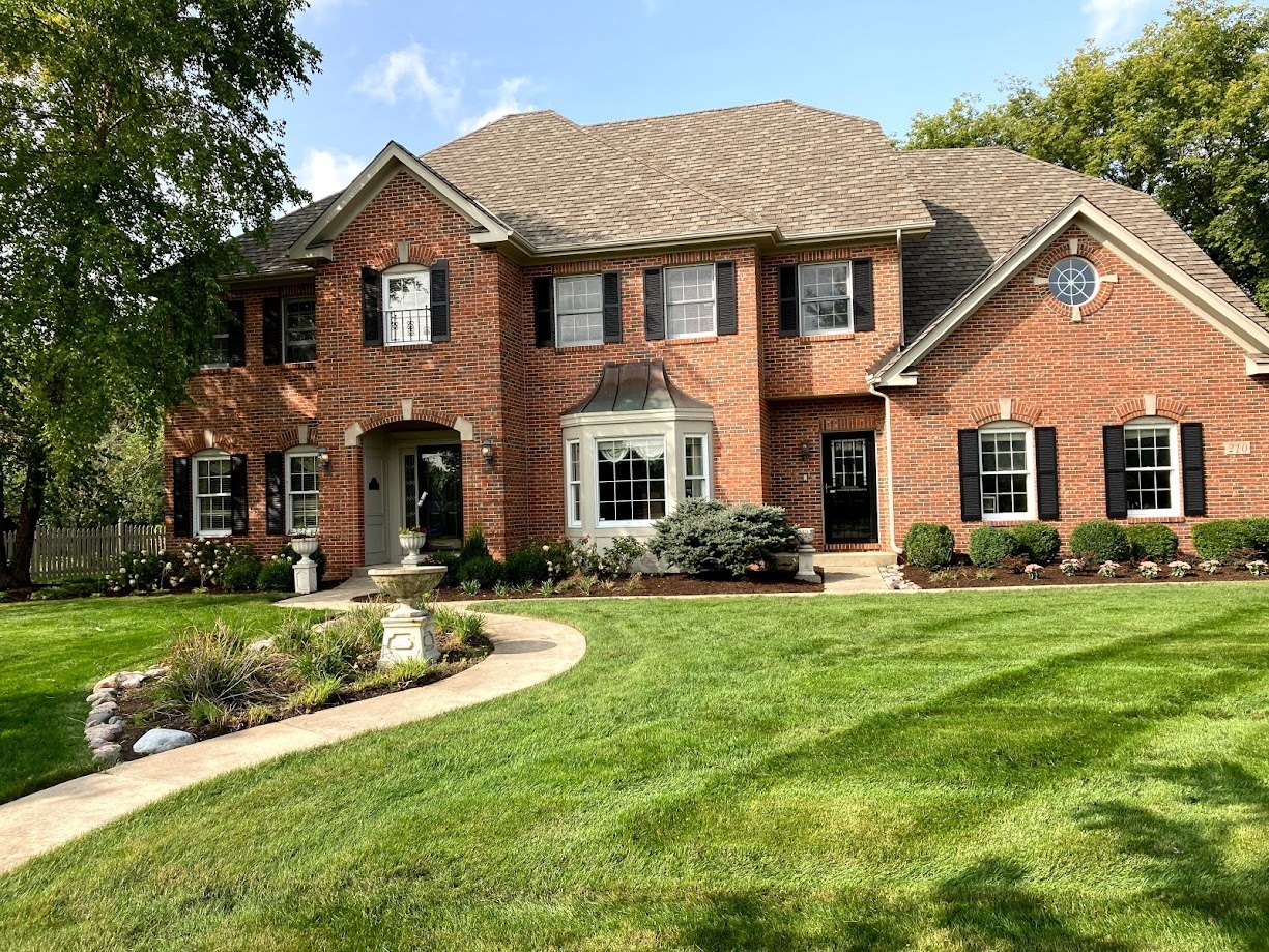 210 Persimmon Drive St. Charles IL 60174