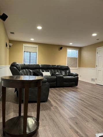 210 Persimmon Drive St. Charles IL 60174