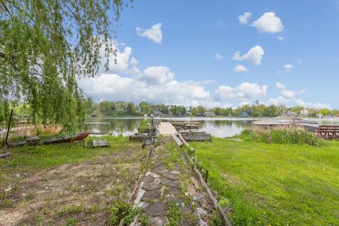 26211 West Spring Grove Road Antioch IL 60002