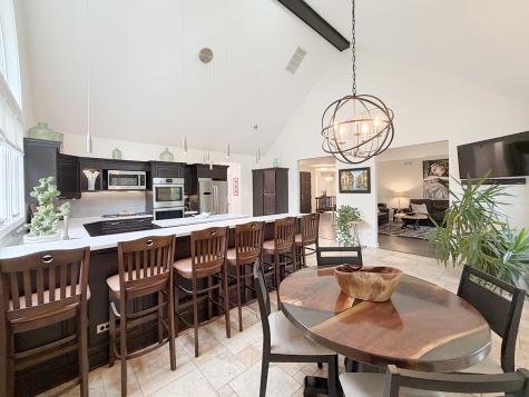 211 Ridge Lane Lake In The Hills IL 60156