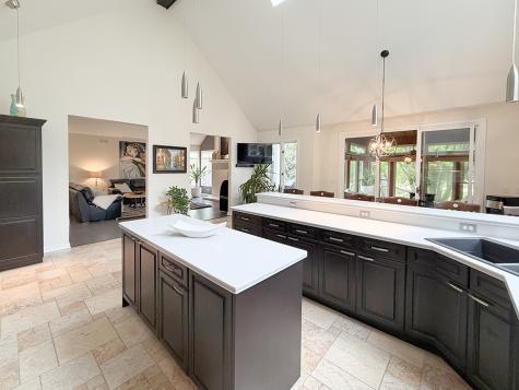211 Ridge Lane Lake In The Hills IL 60156