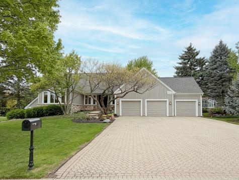 211 Ridge Lane Lake In The Hills IL 60156