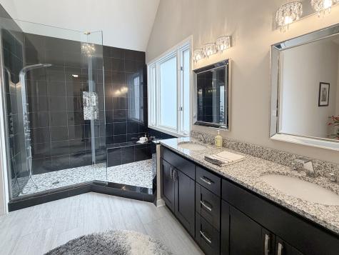 211 Ridge Lane Lake In The Hills IL 60156